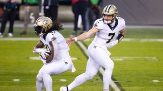 Kellen Moore stays vague on future of Alvin Kamara, Taysom Hill and Cam Jordan (Analysis). Photo by Bill Streicher/Imagn Images